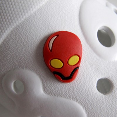 Pin'zz červený mimozemšťan