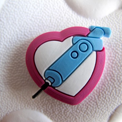 Pin'zz srdce a stříkačka