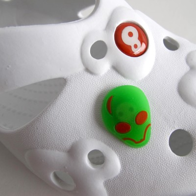 Pin'zz svítící mimozemšťan